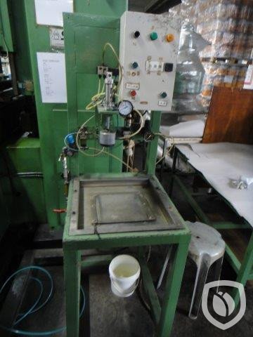 Off-line testing machine