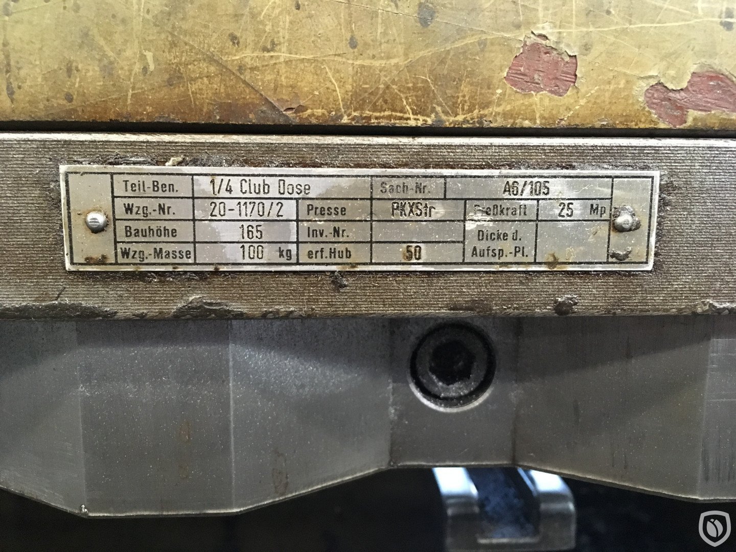 scroll shear tooling for ¼ club (format 827 x 843 mm)