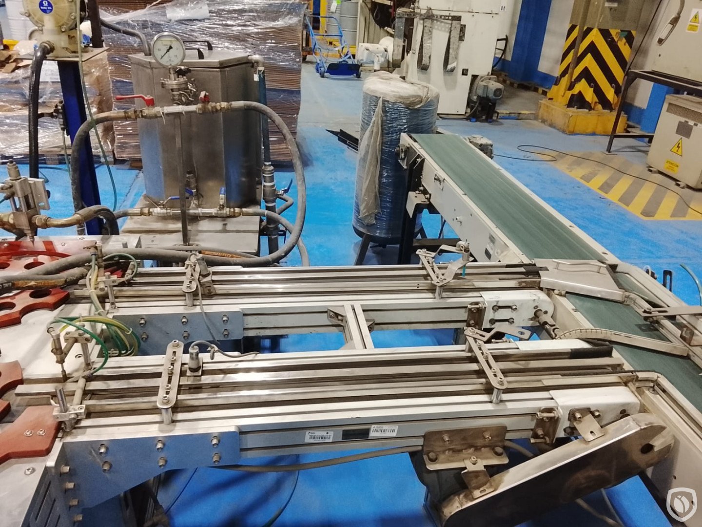 TWIST OFF production line Ø 38, 58 and 63 mm
